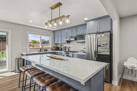 10 KITCHEN MLS