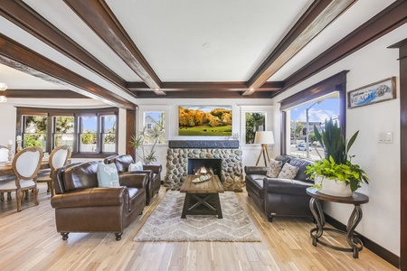 HB9-ST1-Mid 1900’s home! Whole space to yourself