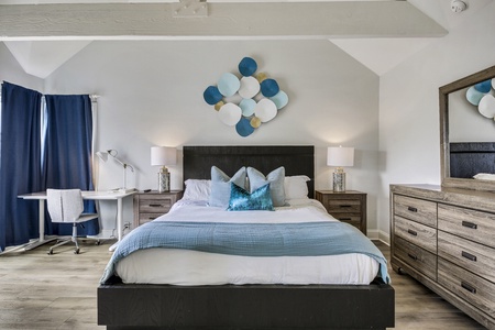 26 MASTER BED MLS