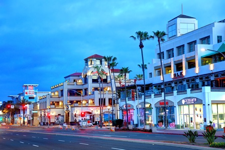 Downtown_Huntington_Beach