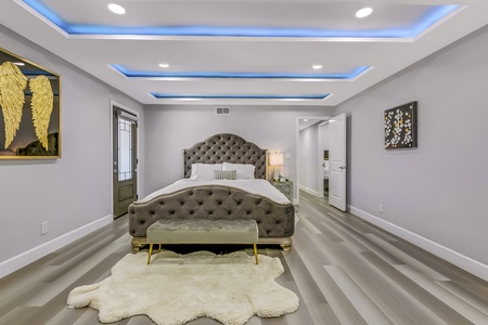 29 MASTER BED FULL_