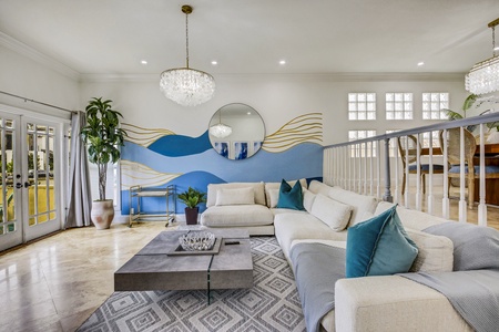 10 LIVING MLS