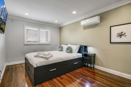 53 BEDROOM MLS