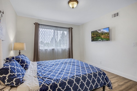 18 BEDROOM FULL SIZE