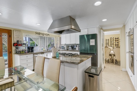 40 KITCHEN MLS