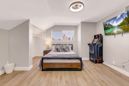 28 BEDROOM FULL