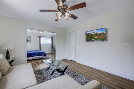 27 MASTER LOUNGE ROOM FULL SIZE
