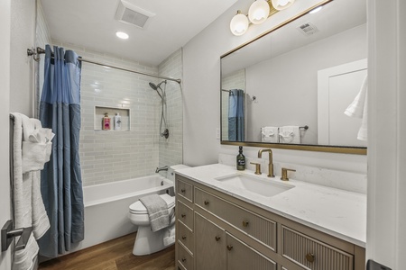 17 BATHROOM MLS