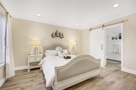 15 MASTER BED FULL SIZE