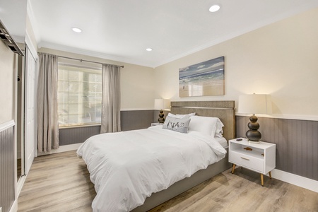 21 BEDROOM. FULL SIZE