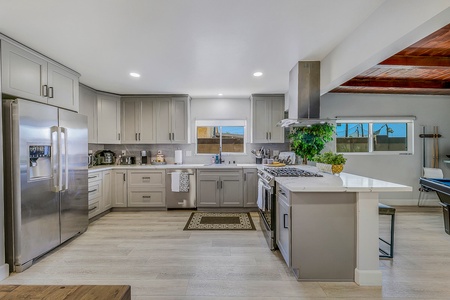 12 KITCHEN MLS