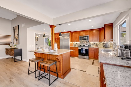 11 KITCHEN FULL