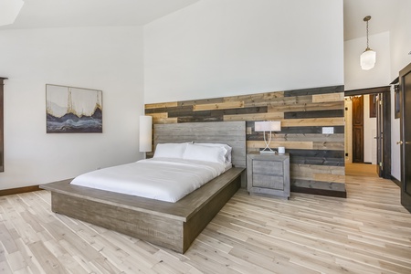 28 MASTER BED FULL SIZE