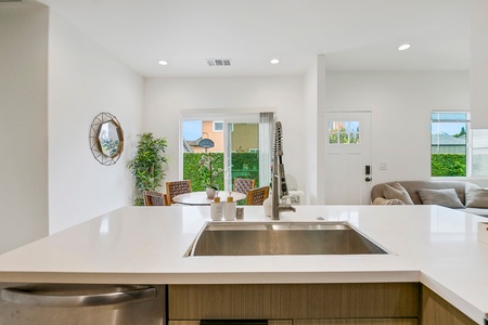 13 KITCHEN MLS