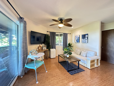 Living Room w/ Sofa bed