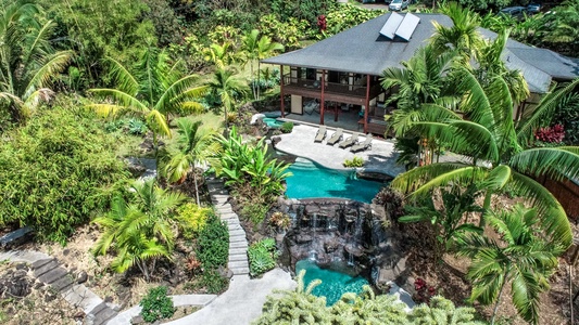 Hi5A-ST1-The Blue Lagoon of Kona Main House
