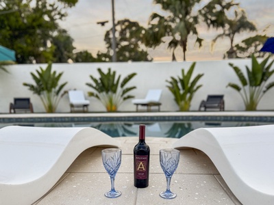 Relax and Unwind Poolsidee