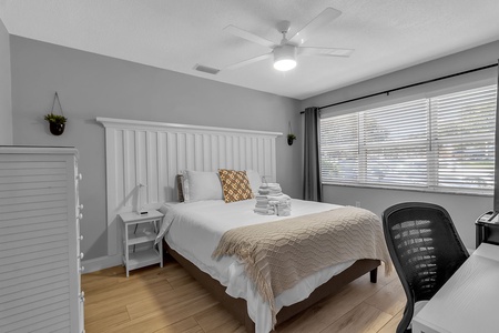 Queen Bedroom #7