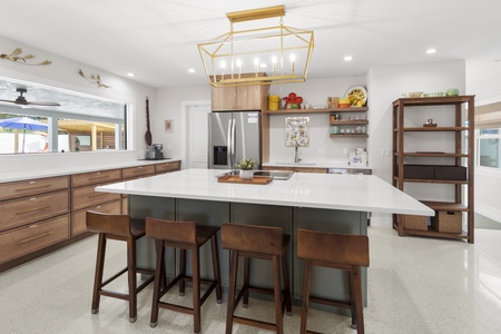 Kitchen Bar Area