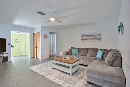 Living Room Spacious and open floor plan