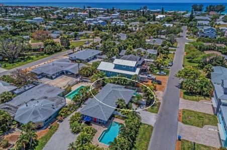 Overview Aerial shot of the home