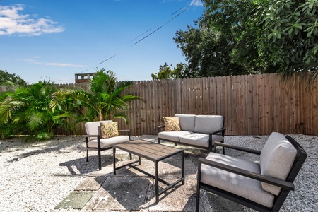 Shared Back Yard With Ample Seating