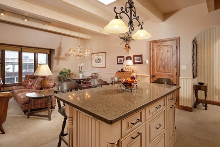 CD 17 Living Room