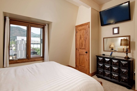 CD 17 Bedroom 1