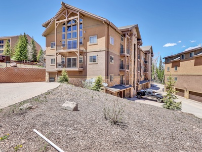 White Bear Complex Exterior Building View, Private Garage Entry