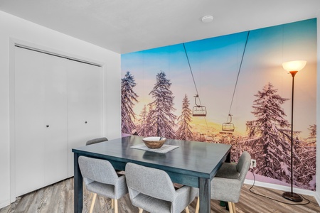Dining area with seating for 6