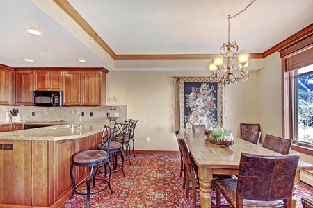 Open concept kitchen and dining area.