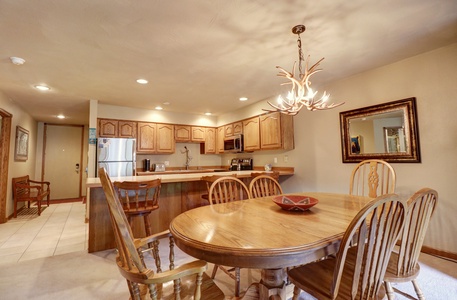 Open concept kitchen and dining area.