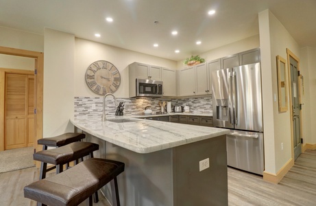 Bar stool seating area in kitchen