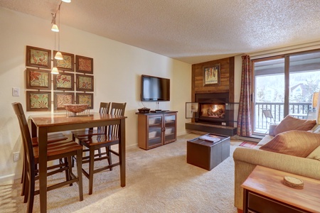 Cozy open concept living and dining area