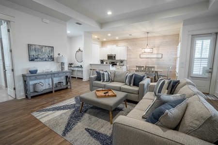 Living Room with plenty of seating
