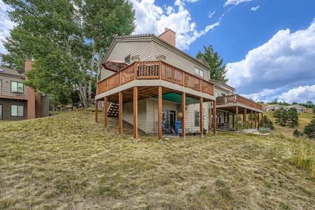 Huge wrap around deck!