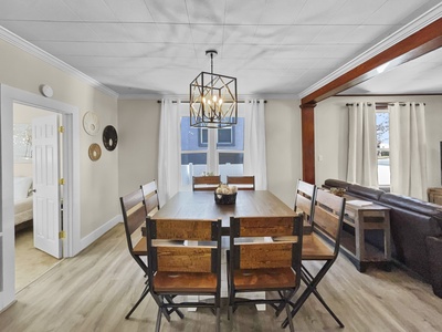 Elevated Table seating for 6 with full view of living room tv