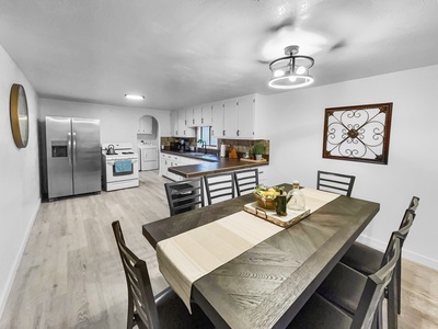 Kitchen bar connected to dining area