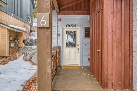 26 Big Boulder Ct #6 - Web Quality - 003 - 03 Exterior Front Entry