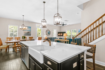 Kitchen with Large Island