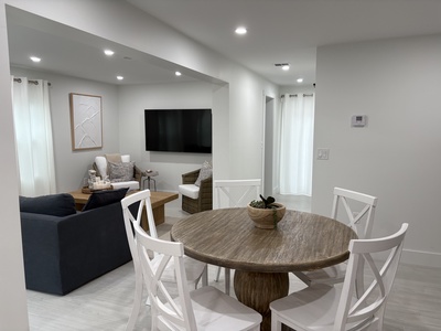 Dining Area off kitchen