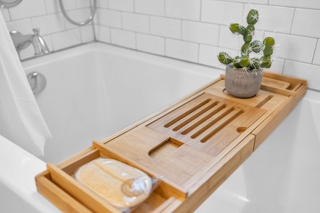 Guest Bathroom Soaking Tub Guest Bathroom Soaking Tub 