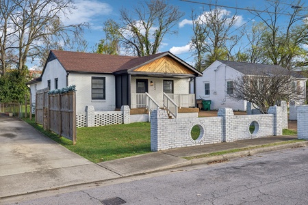 1-web-or-mls-2004 Salem Mason Dr - 001