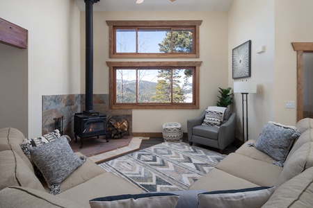 Living Room Welcome to the heart of this home!