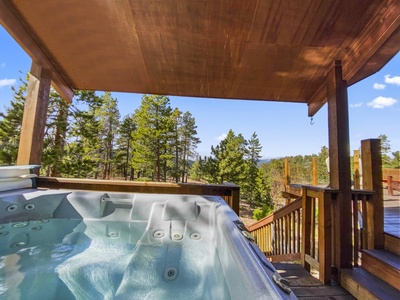 Hot tub with a view Hot tub with a view Perfect for soaking after your adventurous day.