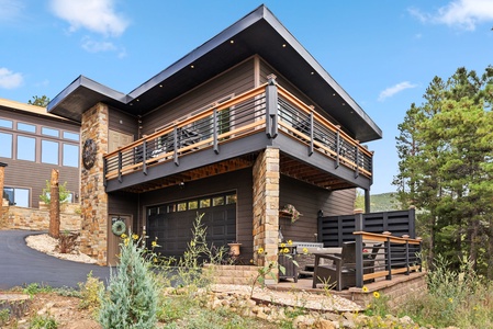 Wrap around decks offer endless mountain views!