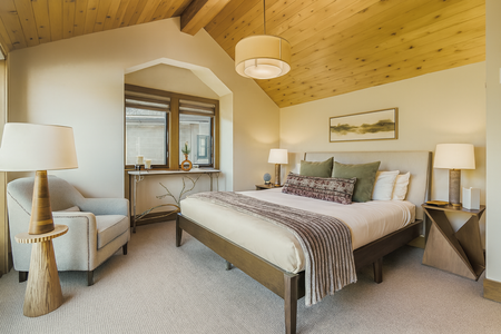 2nd Floor King Bedroom