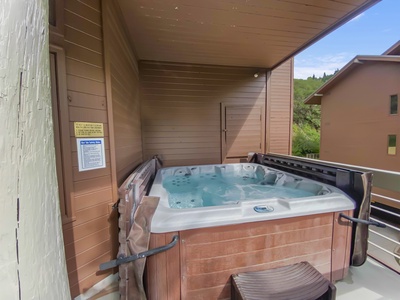 Private Hot Tub with Views!