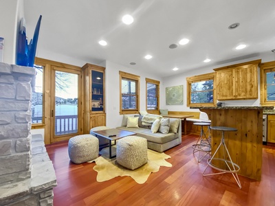 Living Room Area with TV and Fireplace!