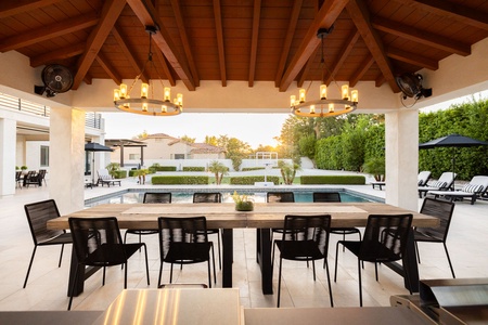 Dining by the pool - the perfect Arizona outdoor living experience